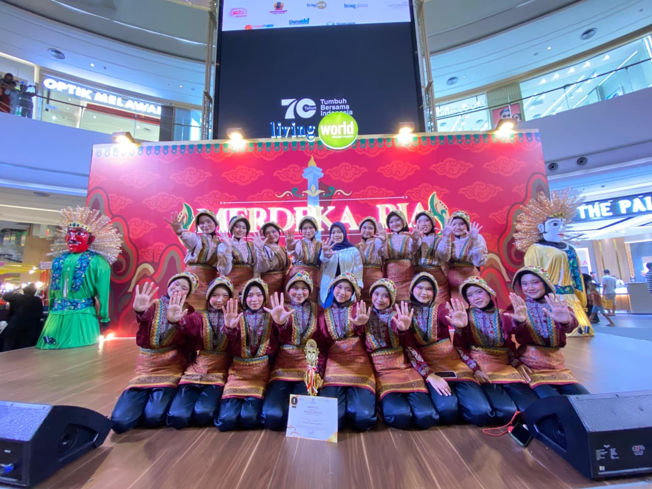 JUARA 1 & 2 LOMBA RATOH JAROE