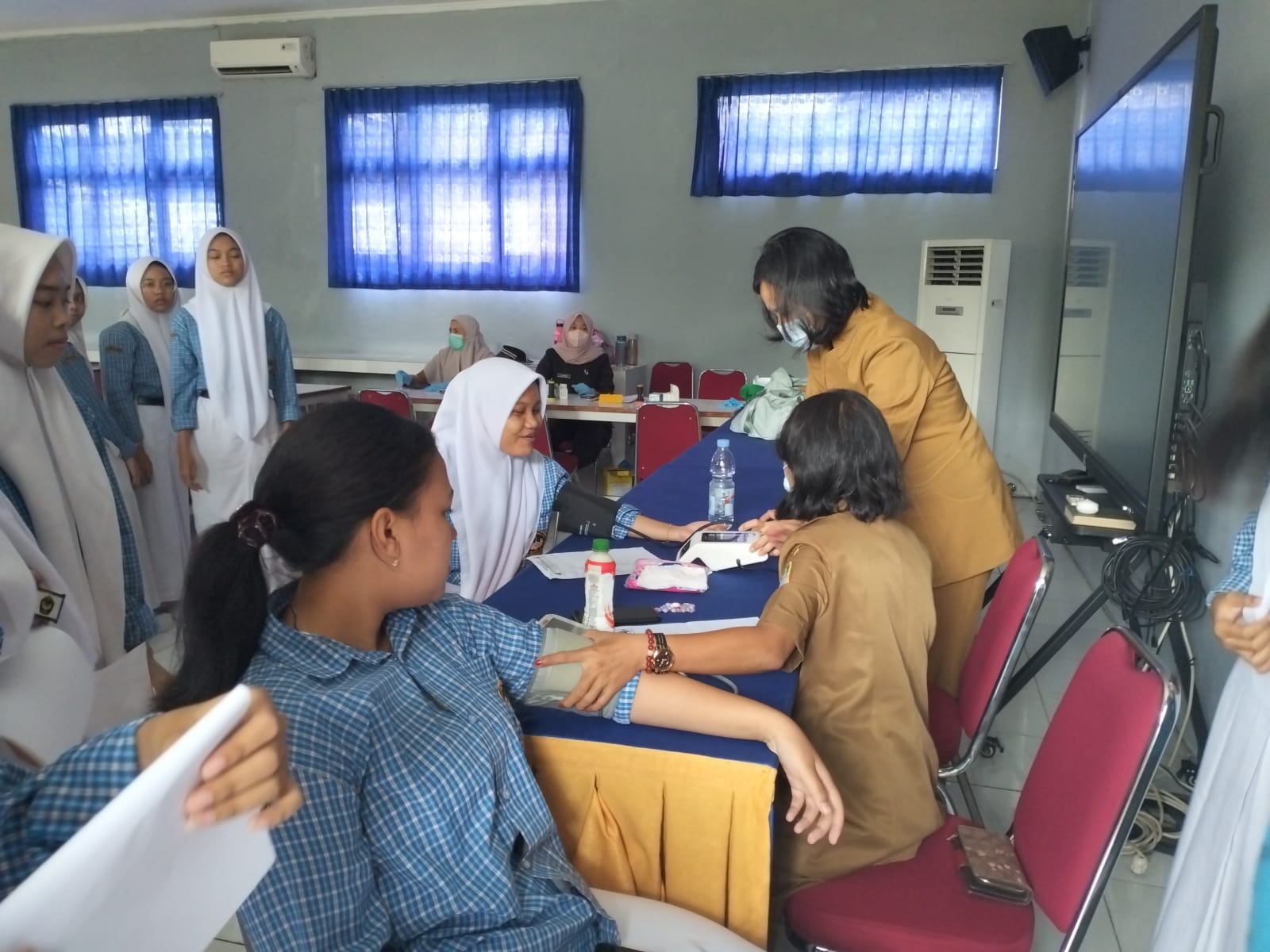 PEMERIKSAAN KESEHATAN PUSKESMAS