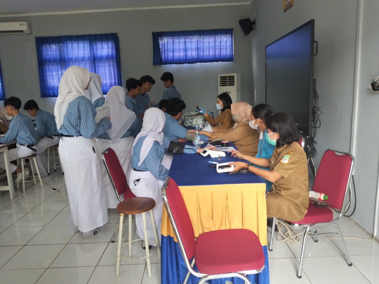 PEMERIKSAAN KESEHATAN PUSKESMAS