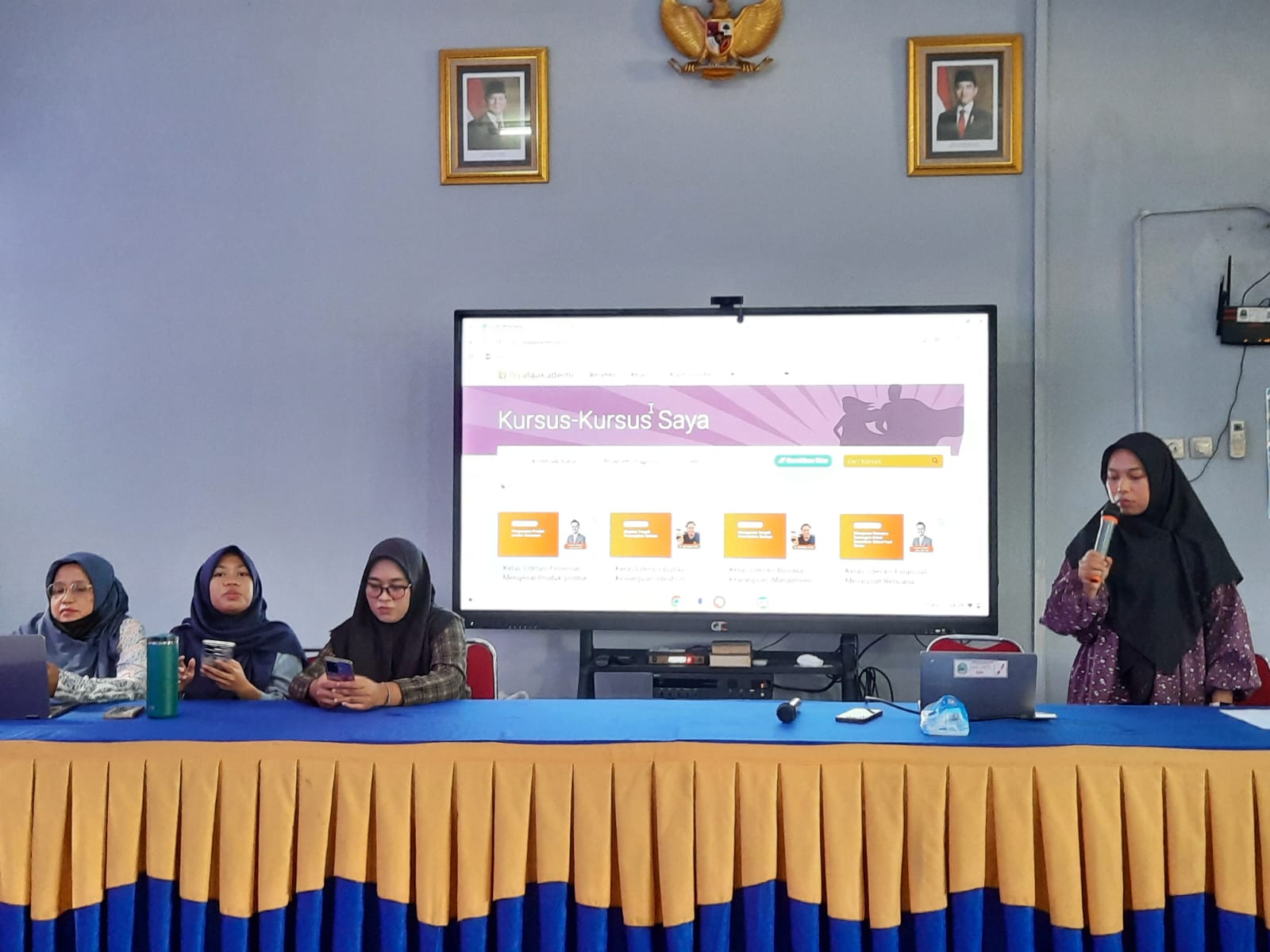 NYALAAKADEMI DARI NYALANESIA